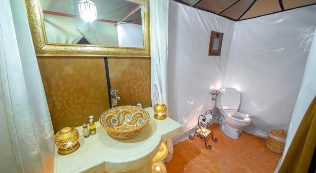 Четырёхместный номер Deluxe Fox Luxury Desert Camp