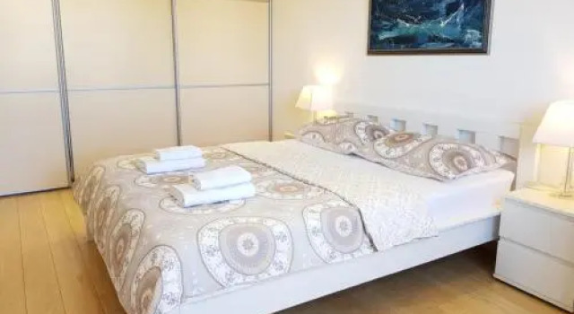 Apartment In Icici With Seaview Terrace Air Condition Wifi