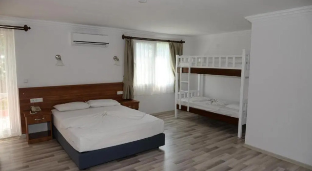 Номер Семейный Karbel Hotel