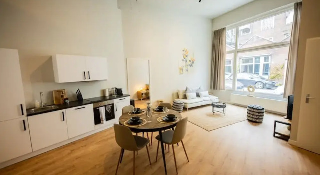 3 Bedroom Serviced Apartment -bsh-, Забронировать Апартаменты/квартира Роттердам Южная Голландия