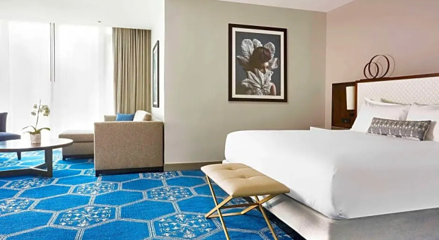 Полулюкс Fairmont El San Juan Hotel