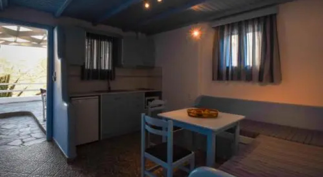 Agia Kyriaki Studios, Prenota Hotel Hotel a Milo con parcheggio, Parcheggio