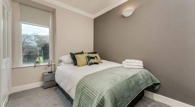 Garden Flat - Stylish - Modern Flat - Near Balloch, Забронировать Отель Отели Центральной Шотландии с парковкой, Парковка