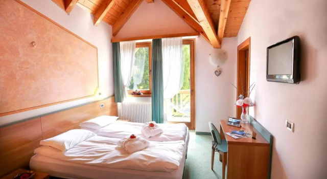 Hotel Fantelli, Забронировать Отель Фольгарида Валь-ди-Соле