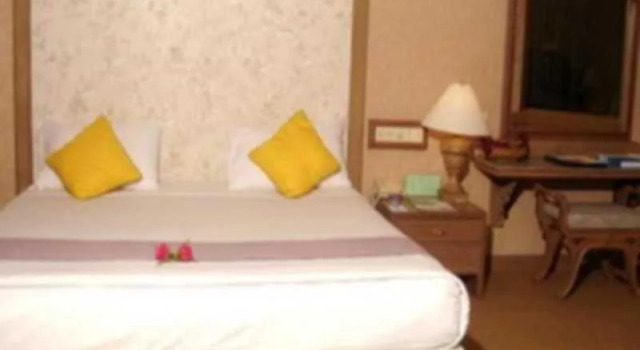 Roi Et City, Buchen Sie Hotel Roi Et 
