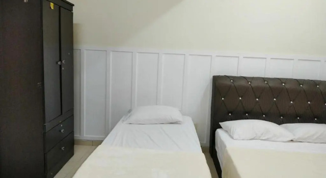 COZY Homestay KTCC Mall Pantai Batu Burok HSNZ 3BR Pangsapuri Ladang Gemilang 1 by NadiHome, Rezervovat Apartmán Hotely v Terengganu s parkováním, Parkování