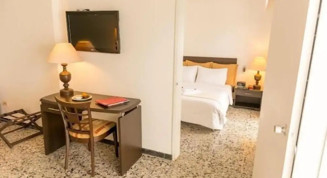 Двухместный номер Standard с балконом Hotel Tequendama Inn Estación