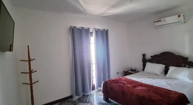 Suítes em Cabo Frio, Praia do foguete, Забронировать Отель Отели штата Рио-де-Жанейро с парковкой, Парковка