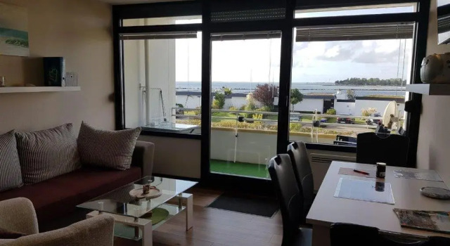 Апартаменты Appartement mit Balkon und Meerblick