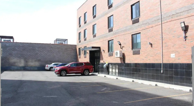 The Vue Inn Brooklyn, Забронировать Отель Bed-Stuy Бруклин, рядом с Саттер-авеню—Ратленд-роуд