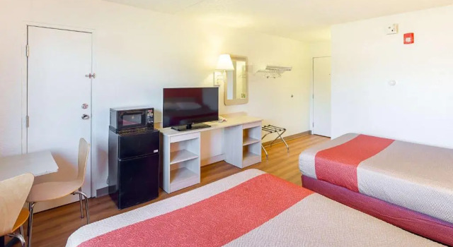 Четырёхместный номер Deluxe Motel 6-Spokane, WA - East