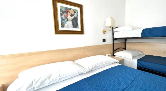 Четырёхместный номер Standard Hotel B&B Montecarlo