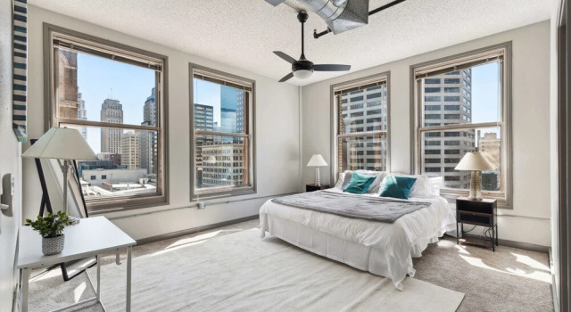 Апартаменты Comfort Spacious 2BR Downtown Retreat