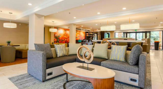 Courtyard by Marriott San Diego Del Mar/Solana Beach, Забронировать Отель Дель-Мар Сан-Диего
