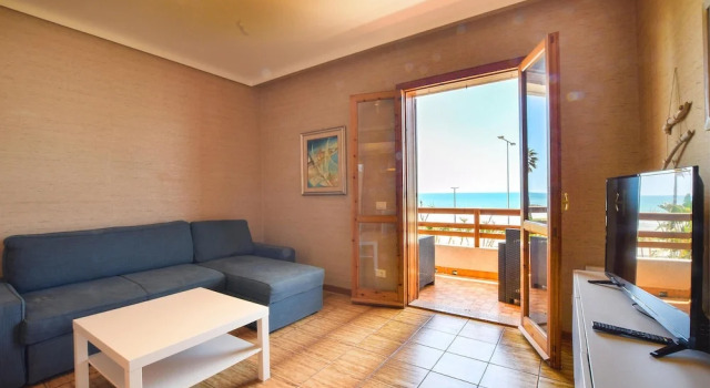 Awesome Apartment in Marina di Ragusa With Wifi and 2 Bedrooms, Book Apartment Hotels in Sicily with Parking, Parking