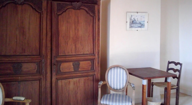 Mansion With 4 Bedrooms in Moussy, With Enclosed Garden