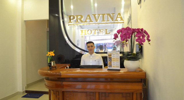 Tulips Hotel Saigon, Забронировать Отель Отели Хошимина с завтраком, рядом с Торговый центр Tax, Завтраки