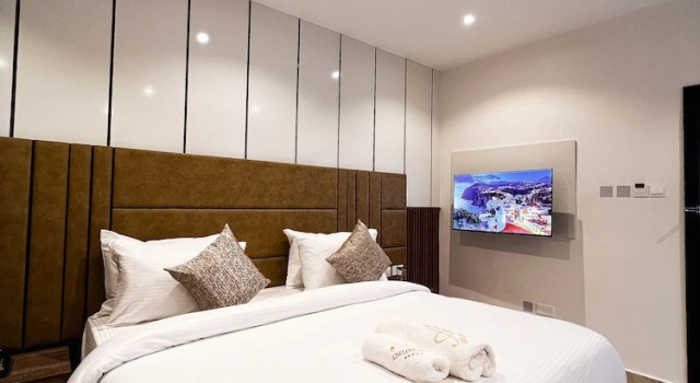 Люкс Adeloo Suites