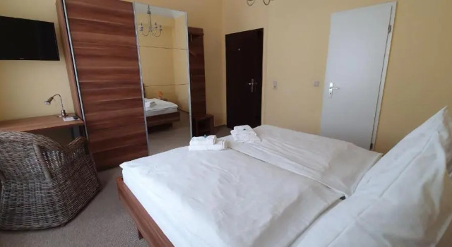 Двухместный номер Economy Restaurant & Hotel Olive