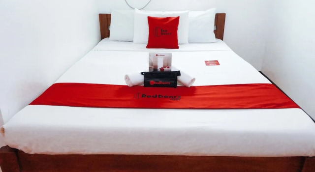 Axis Pension Hotel by RedDoorz, Varaa Hotelli Lapu-Lapu City 