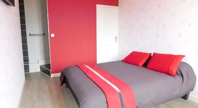House With 4 Bedrooms in Mouterre-silly, With Pool Access, Enclosed Ga, Buchen Sie Hotel Mouterre-Silly Frankreich