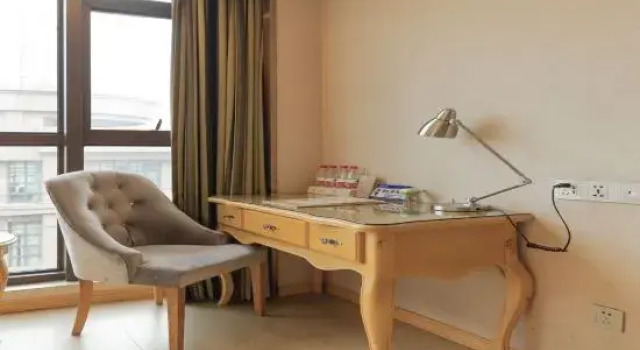 Люкс Vienna Hotel Chongqing Dazushike Hongsheng Plaza