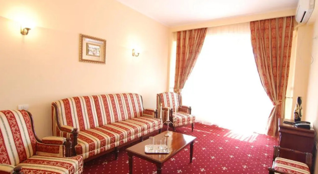 Апартаменты Richmond Hotel
