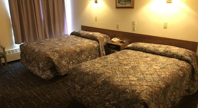 Key West Inn, Брондау Қонақ үй Devon Central Alberta