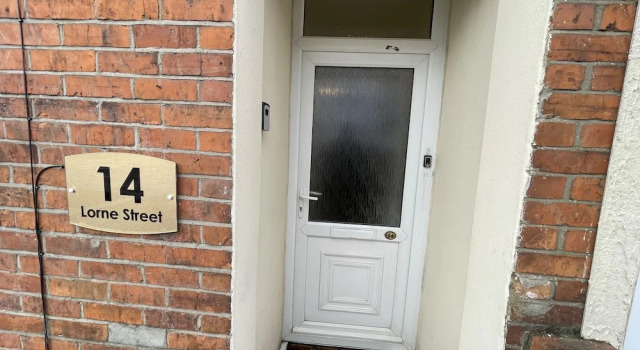 Impeccable 4-bed Home Away From Home in Swindon