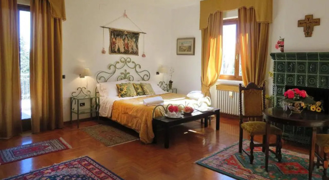 Полулюкс Villa Sant’Uberto Country Inn