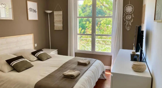Коттедж с 4 комнатами Les Restanques Maison du lac 4 chambres