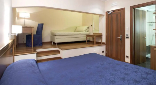 Четырёхместный номер Standard Hotel Iris