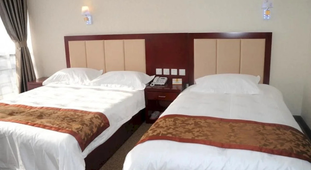 Super 8 Hotel Beijing Yuege Village Branch, Book Hotel Hoteller i Beijing Province med parkering, Parkering