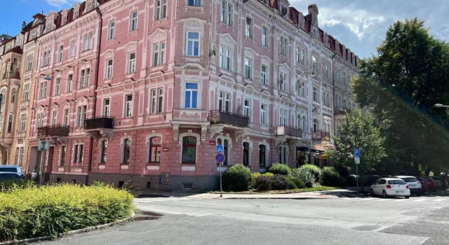 Apartment Alice Center, Boek Appartement Hotels in Karlsbad met parkeren, Parkeren