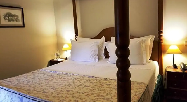 Номер Standard Lawrences Hotel
