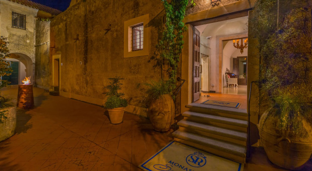 Monastero Santa Rosa Hotel & Spa