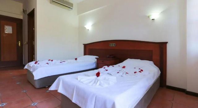 Двухместный номер Budget Club Pink Palace Hotel
