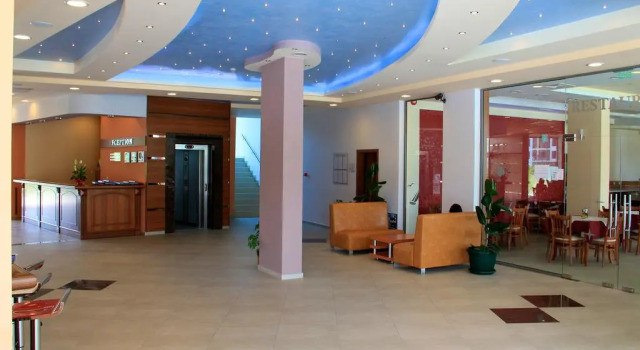 Hotel RIAGOR - ALL INCLUSIVE, Забронировать Отель Отели Солнечного берега с бассейном, рядом с Клуб GRAND, Бассейн