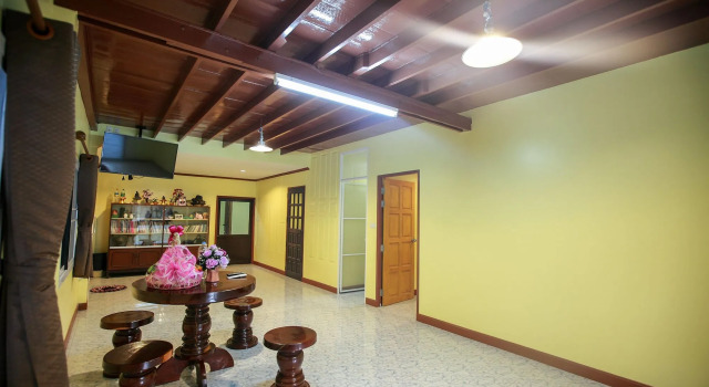 Khao Hin Tang Resort, Забронировать Курортный отель Отели провинции Районг 3 звезды, 3*