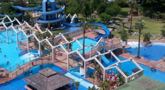 Benal Beach 907, Забронировать Отель Отели Бенальмадена с парковкой, рядом с Playa de Torrebermeja, Парковка