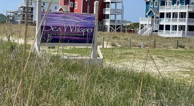 Sw 3 Finns Up 1 Bedroom Condo by RedAwning