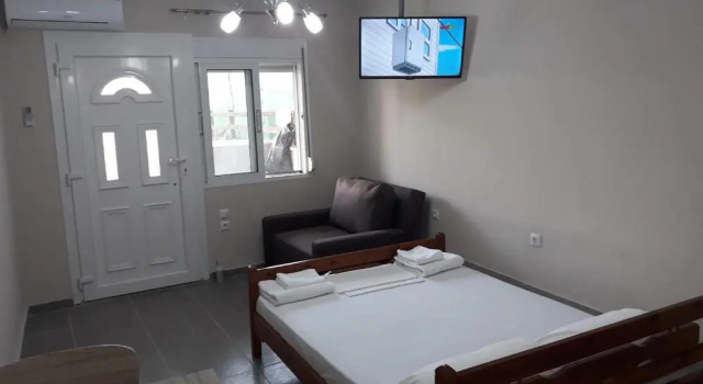 Stathoris Deluxe Studio, Book Hotel Nea Peramos Macedonia