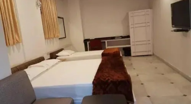 1/1 Park Street Hotel