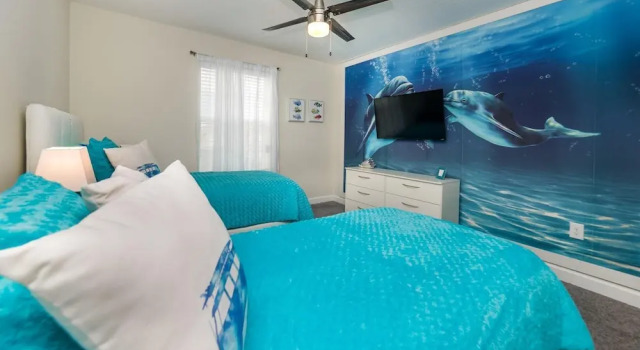 1595 Moon Valley Drive