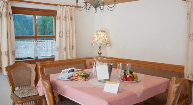 Апартаменты с видом на озеро Hotel Der Seehof