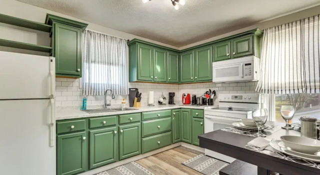 Апартаменты Close to Camden Clark: Central Parkersburg Condo
