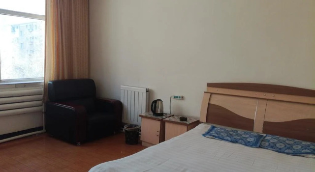Lan Lan Inn, Rezerwuj Hotel Hotele w Hondlon z parkingiem, Parking