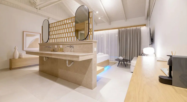Люкс Superior CP Seafront Suites