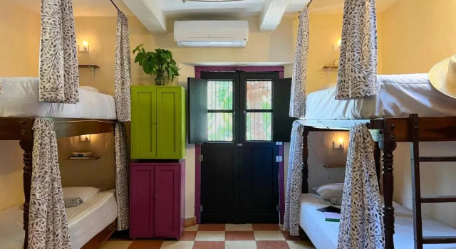 Кровать в общем номере (женский номер) Hostel Candelaria