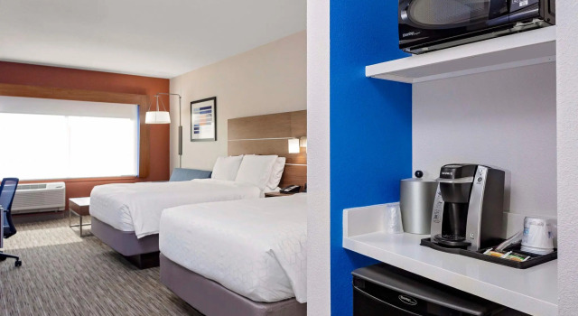 Двухместный люкс Holiday Inn Express & Suites - Madison by IHG